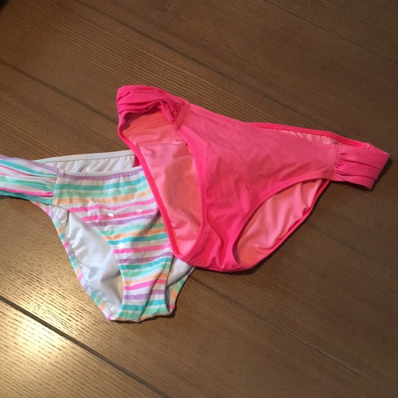 Victoria’s Secret bikini bottoms (size - M) - Picture 3 of 3
